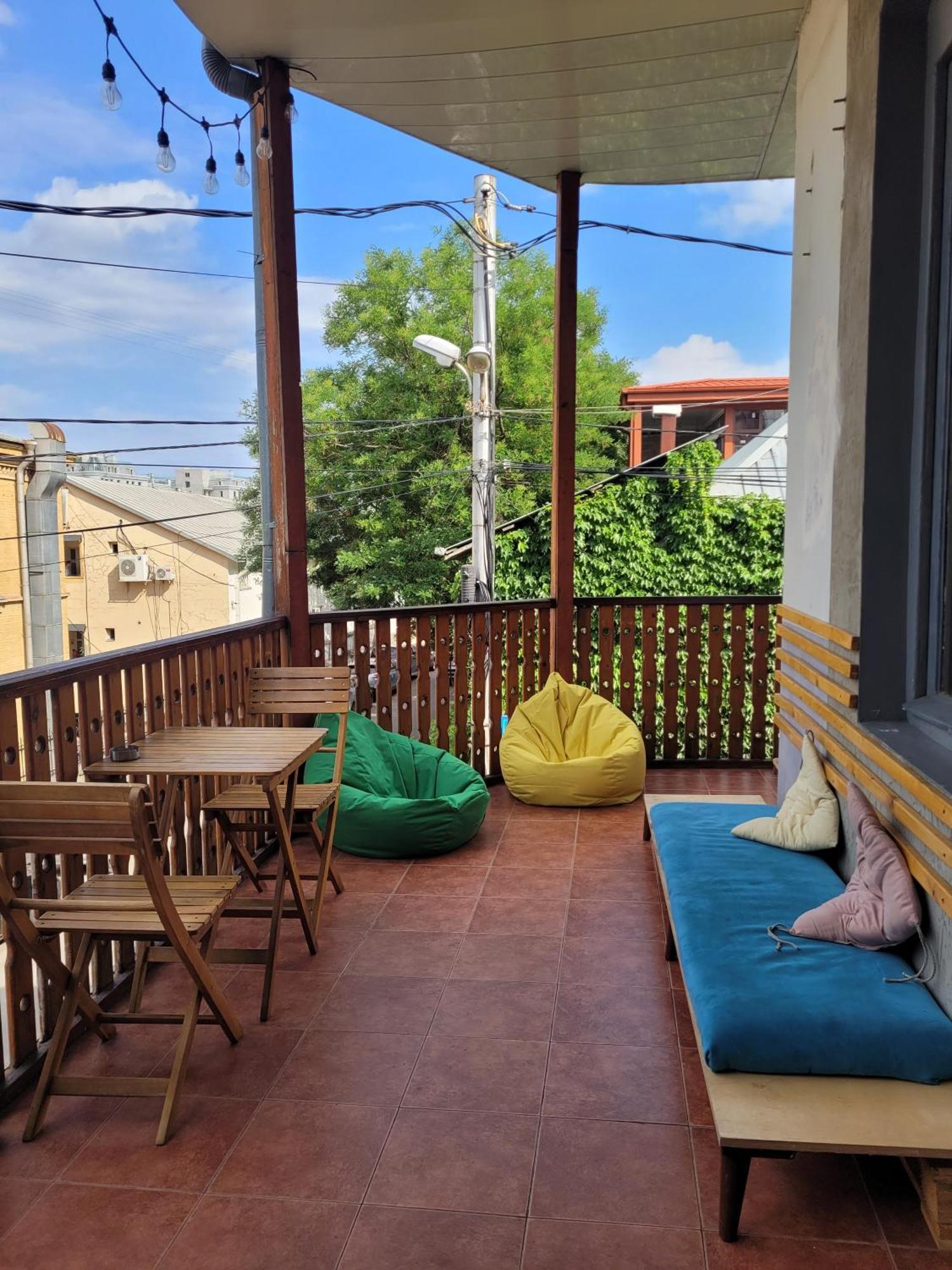 Friends Hostel Τυφλίδα Εξωτερικό φωτογραφία