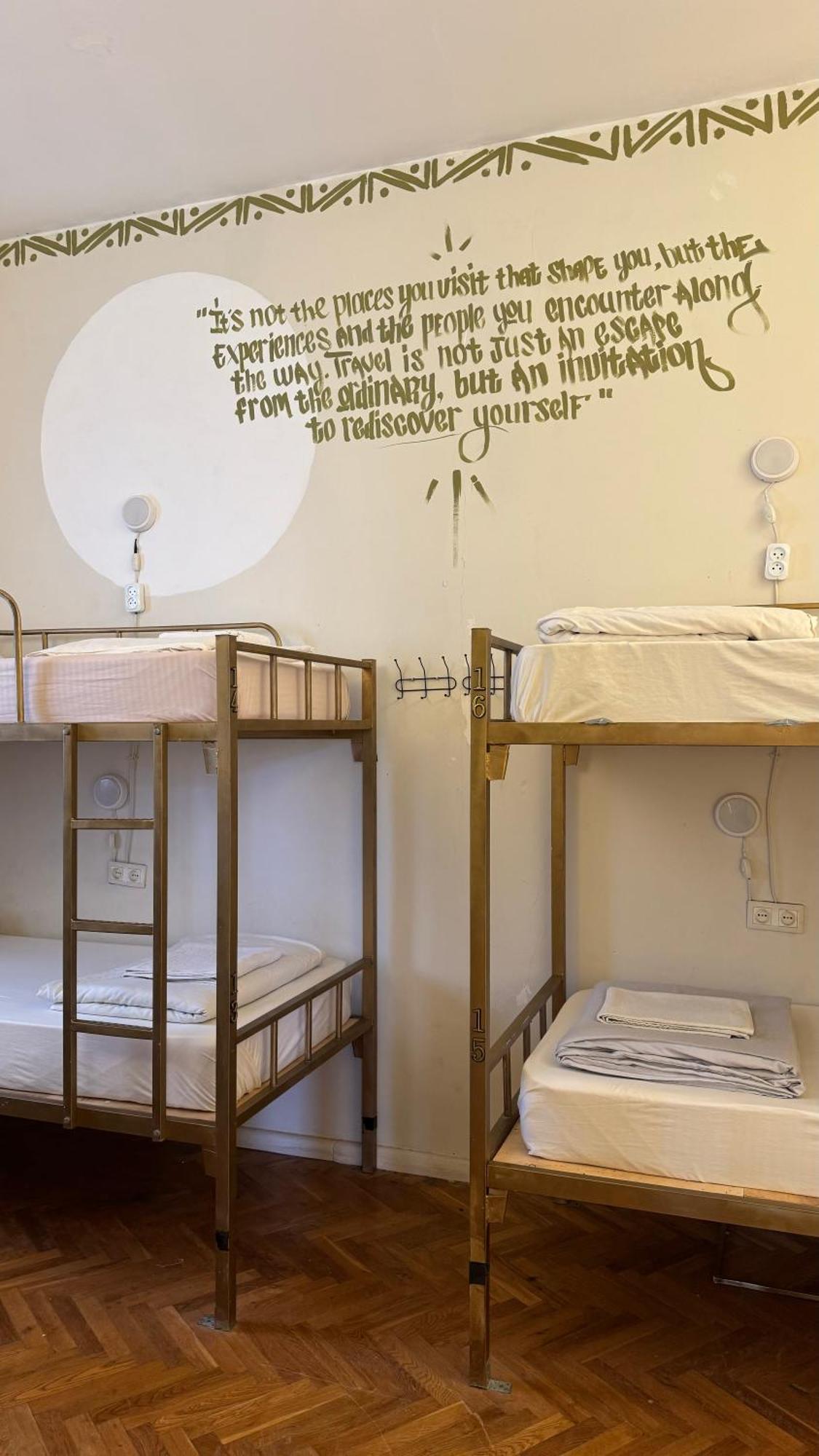 Friends Hostel Τυφλίδα Εξωτερικό φωτογραφία